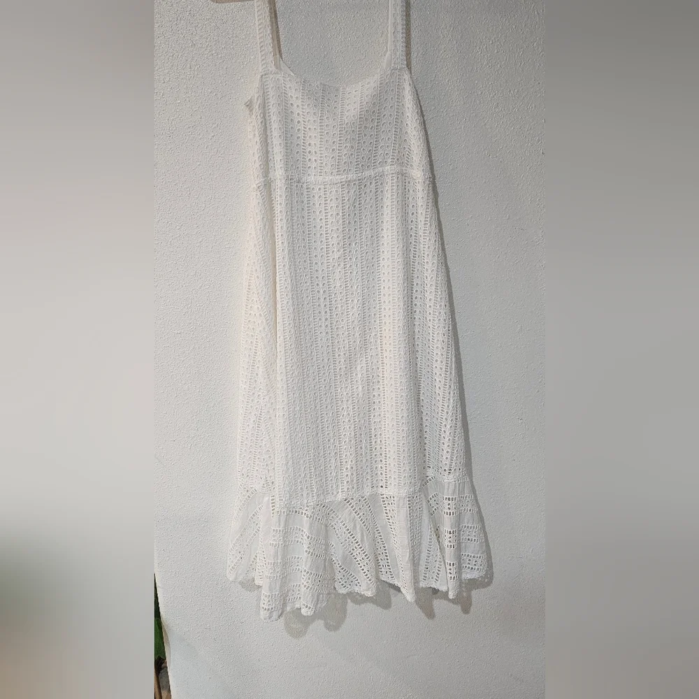 FARM Rio White Eyelet Midi Dress with Ruffle Hem - Picture 7 of 9